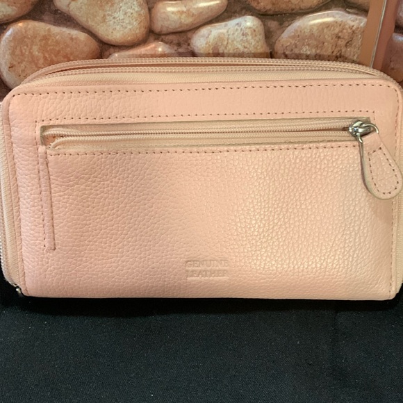 Giani Bernini Soft Leather Pink (7") Zip Around Wristlet - Picture 13 of 16